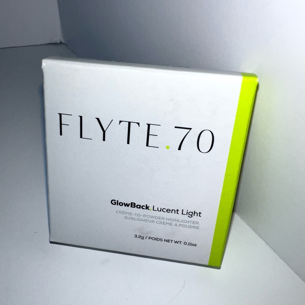 FLYTE.70 GlowBack Lucent Light Highlighter Sun Kissed Glow NIB Makeup 0.11oz